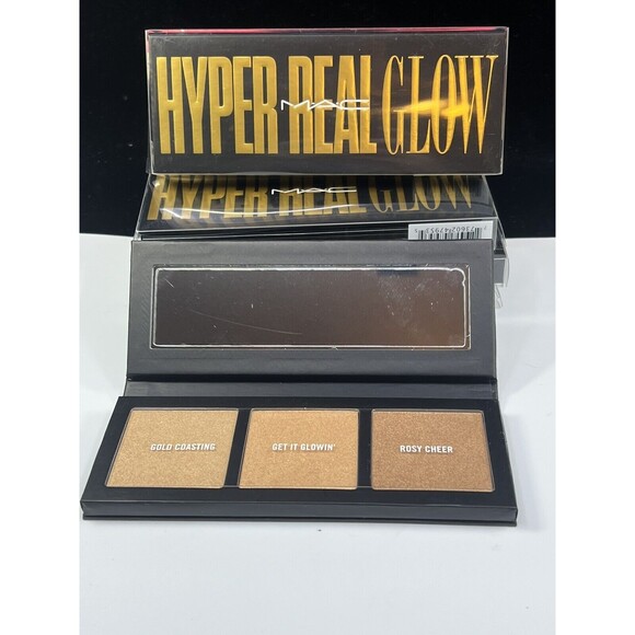 MAC Hyper Real Glow Highlighter Palette Get It Glowin $49 - Picture 4 of 7